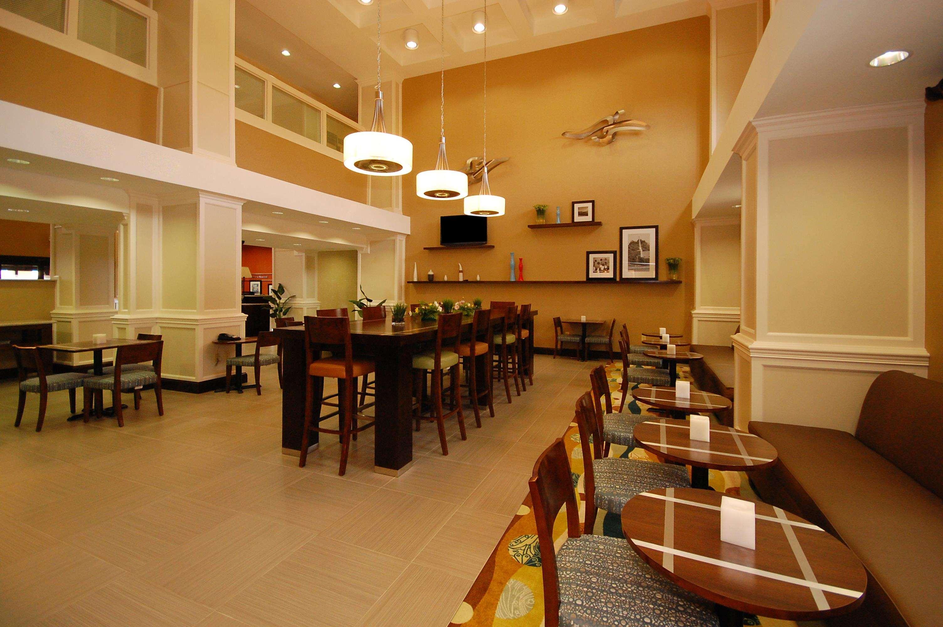 Hampton Inn Jackson/Flowood - Airport Area Ms Luckney Restaurant photo